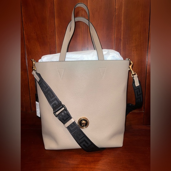 Versace calf skin tote w/ zipper pouch - Picture 2 of 6